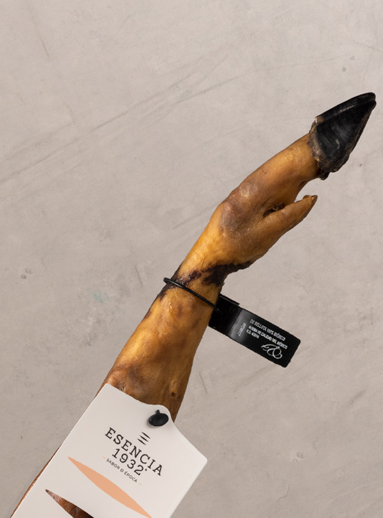 100% Acorn-fed Ibérico Ham