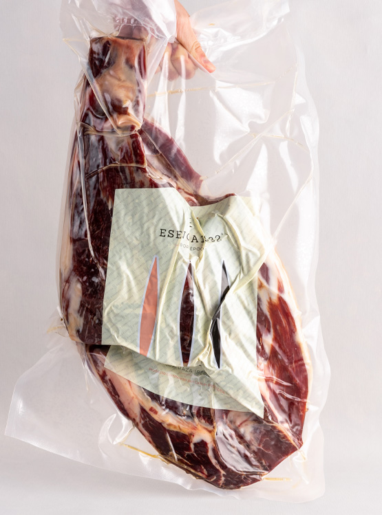 Field-fed Ibérico Ham Deboned