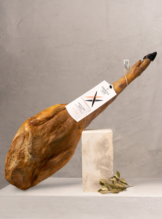 Ibérico Cebo Ham