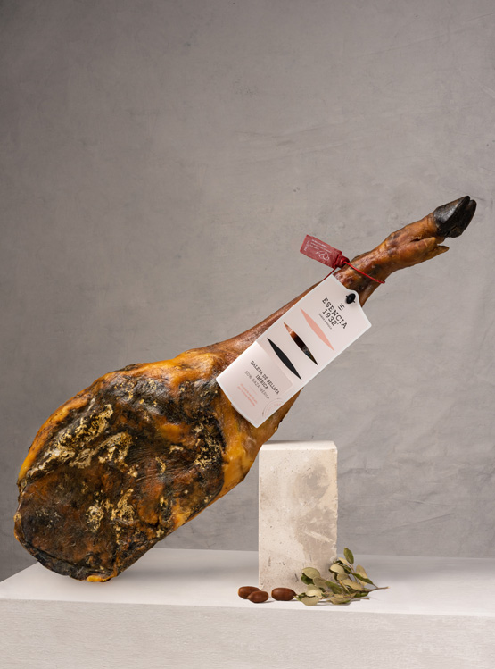 50% Acorn-fed Ibérico Shoulder